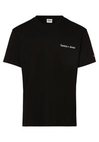 Sort bomulds t-shirt med korte ærmer, rund halsudskæring og en hvid logo tekst på venstre bryst. Renset design, ingen yderligere mønstre eller grafikker.