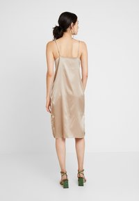 Levete Room DAKOTA - Sukienka koktajlowa