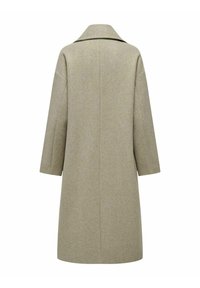 Lichtgrijze wollen jas met een relaxed fit, brede kraag en halflange mouwen, met een schone achterzijde en minimale hardware.