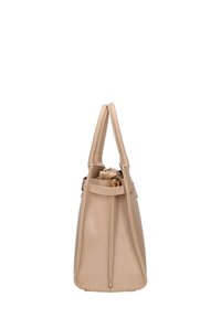 Sac à main en cuir beige avec deux poignées supérieures, surface texturée, coutures verticales et ferrures dorées pour la fermeture.