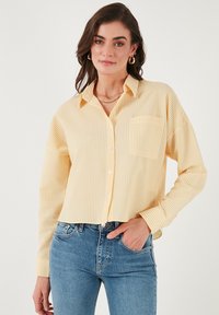 Unselected, yellow