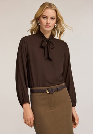 IN GEORGETTE CON FIOCCO - Blusa - marrone