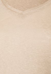 Pieces Maternity PMPHOEBE V NECK TEE - T-shirt básica - silver mink