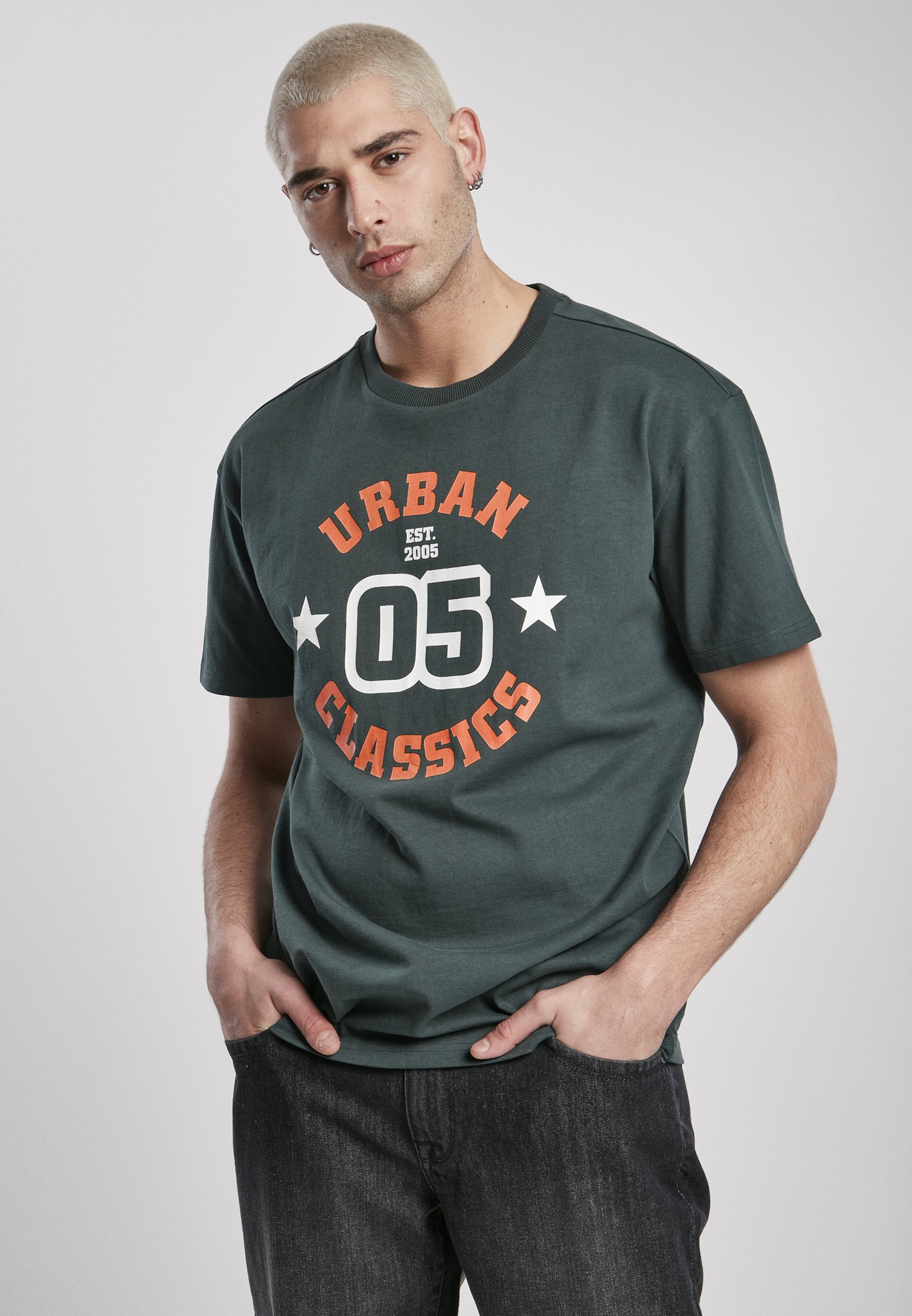 Urban Classics Herren T-Shirt College Print – Oversize, 100% Baumwolle, Mit Logo