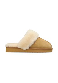 Mockasiner i mocka i tan färg med en fluffig krämfärgad shearlingkrage. Har ställda detaljer och en platt gummisula.