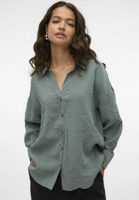Vero Moda Button-down blouse - balsam green