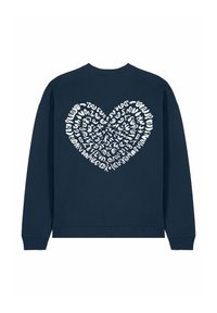 Sweat-shirt bleu marine avec un grand motif cœur composé de texte blanc, col rond, manches longues, poignets et ourlet côtelés.