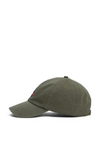 Unselected, green
