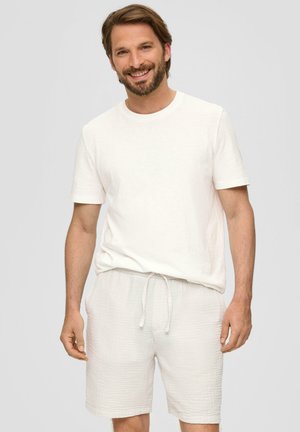 s.Oliver RELAXED FIT - Shorts - helles beige