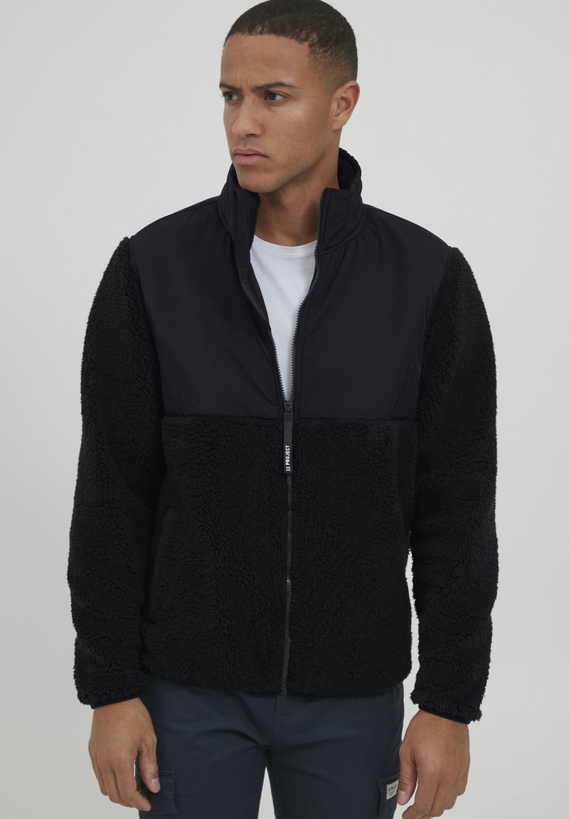 Herren Leichte Jacken | 11 Project PRPIJKE Fleecejacke black/schwarz - LY71206 Herren Leichte Jacken | 11 Project PRPIJKE Fleecejacke black/schwarz - LY71206