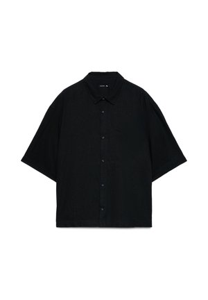 Camicia nera oversize a maniche corte con colletto classico, bottoni visibili ed etichetta taglia XL su sfondo bianco.