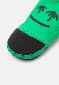 Molo ZABI UNISEX - Papuče - bright green