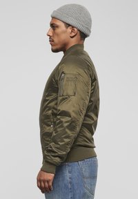 Urban Classics BASIC - Bomber-jakk - darkolive