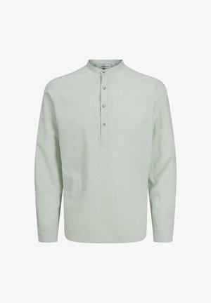 Svijetlozelena košulja dugih rukava s mandarinskim ovratnikom, opremljena s dugmadi i teksturiranom tkaninom. Jednostavan i čist dizajn.