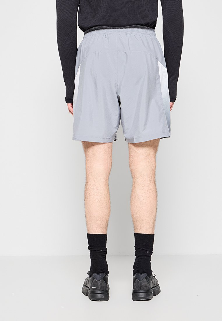 Kurze Sporthose