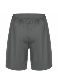 Pantalones cortos deportivos grises con cintura elástica, hechos de una tela suave y ligera. Presentan un diseño sencillo y sin bolsillos o adornos visibles.