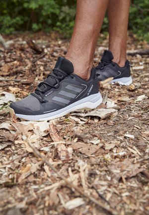 Hiking shoes - core black halo silver halo blue