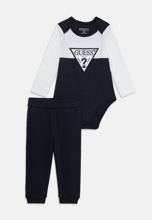 BABY PANTS SET UNISEX - Tracksuit bottoms - white/dark blue