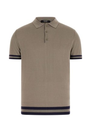 Polo da uomo beige a maniche corte con tre bottoni, righe blu navy e beige sulle estremità delle maniche e sull'orlo, con etichetta Guess.