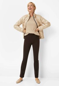 BRAX STYLE PAMINA FUN - Jeans Slim Fit - marone