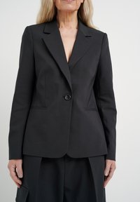 Zellaiw Classic Short Blazer Black