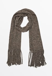 Strikksjal i en brun og beige blanding, med frynser i begge ender. Blødt tekstur og forlænget design.