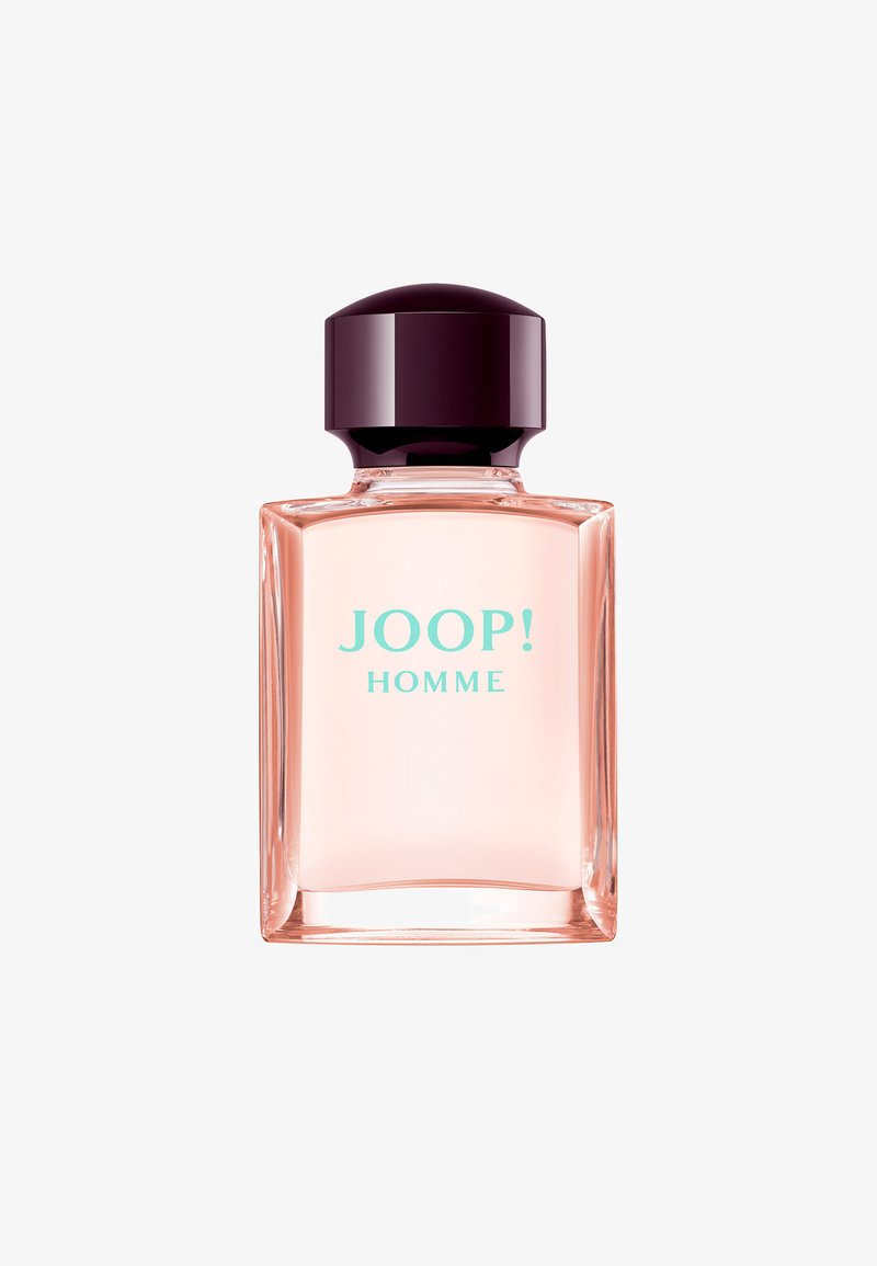 Bottiglia di vetro trasparente con un liquido rosa, un tappo nero arrotondato e testo turchese che legge "JOOP! HOMME." Forma rettangolare semplice e moderna.