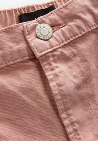REGULAR FIT  UTILITY LIGHTWEIGHT  - Farkkushortsit - pink