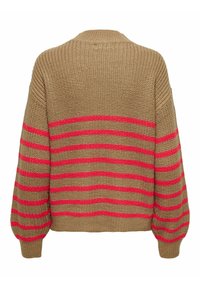 Suéter de punto grueso en color marrón claro con bold franjas rojas horizontales. Presenta un cuello redondo, hombros caídos y puños y dobladillo acanalados.