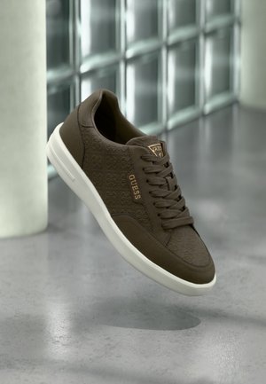 Guess, YUJEN3 - Αθλητικά παπούτσια - grey