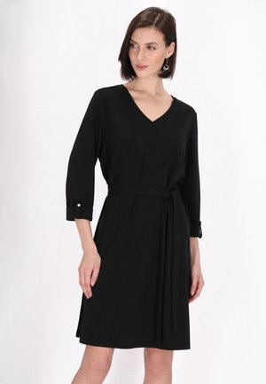 usha Vapaa-ajan mekko - black