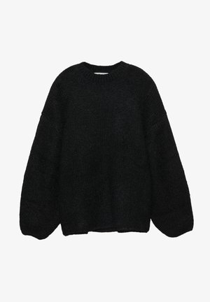 Zwarte gebreide trui met een ronde hals, verzakte schouders en oversized mouwen. De gestructureerde stof geeft diepte aan het ontwerp.