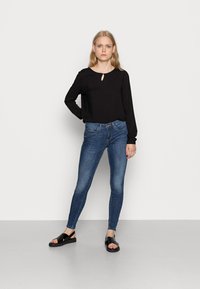 ICHI IHMAJA LS - Bluse - black