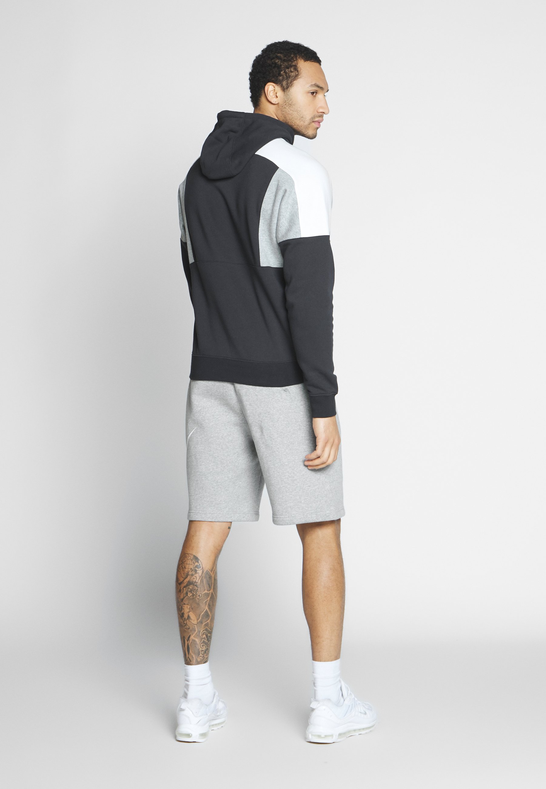 Men CLUB - Shorts Men CLUB - Shorts
