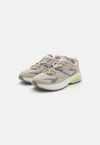 ARKK Copenhagen GRAVITY SPACE VAPOR UNISEX - Zapatillas - vapor grey/acid lime
