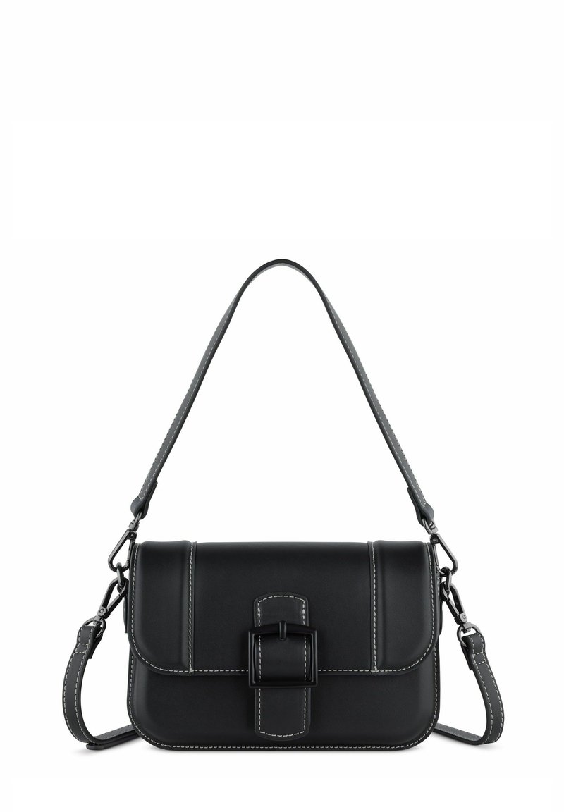 Borsa a tracolla in pelle nera con chiusura a patta, cuciture grigie e spallaccio regolabile. Presenta una forma rettangolare e un dettaglio con fibbia.