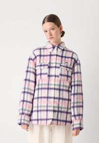 Lacoste Viegla jaka - lapland/velvet-nidus-sinople