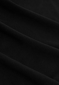 Reiss LUNA BRUSHED V-NECK - Pamata T-krekls - black