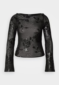 Top de malha preta de manga comprida com bordado floral e lantejoulas. Apresenta um decote amplo e uma silhueta ajustada. Acabamento texturizado com aparência transparente.