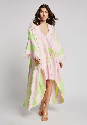 SAGE - Poncho - pink and green