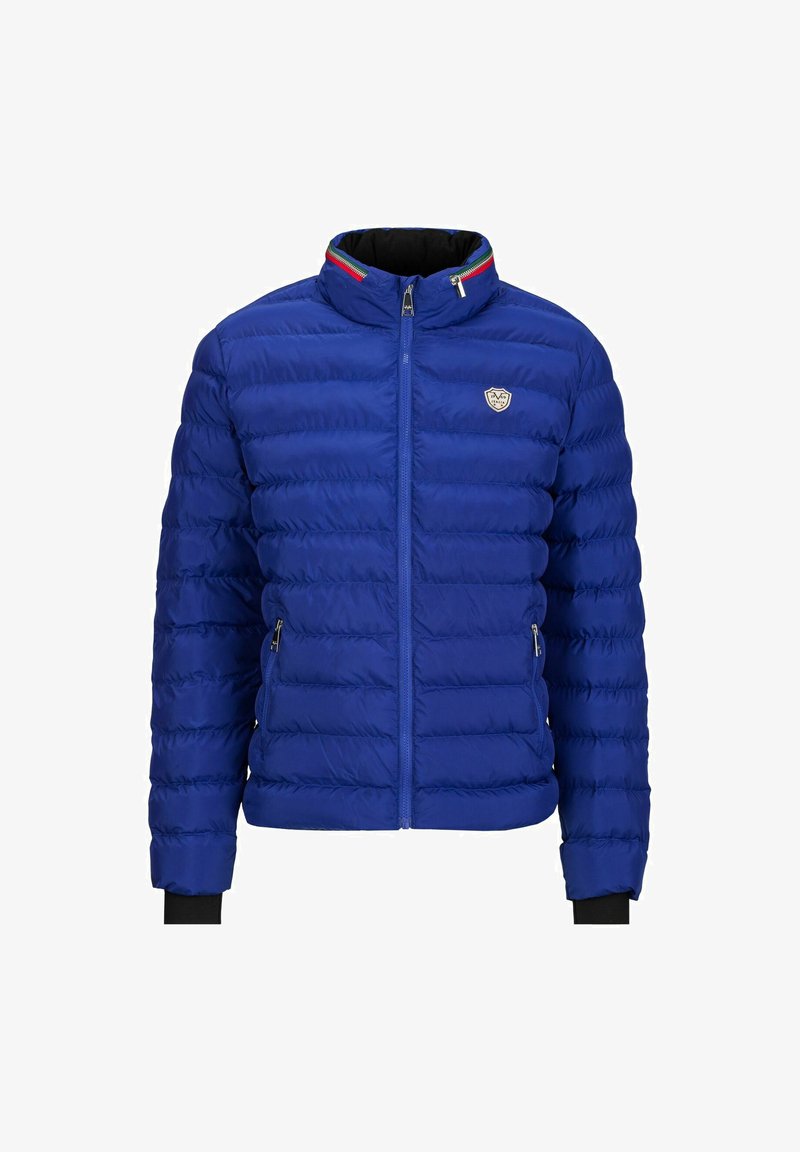 Blauer Steppjacke mit gestepptem Design, Stehkragen, Frontreißverschluss, Seitentaschen und schwarzen Rippenbündchen. Mit einem Logo auf der Brust.