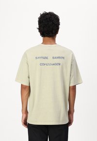 Samsøe Samsøe UNISEX - Camiseta estampada - abbey stone balance