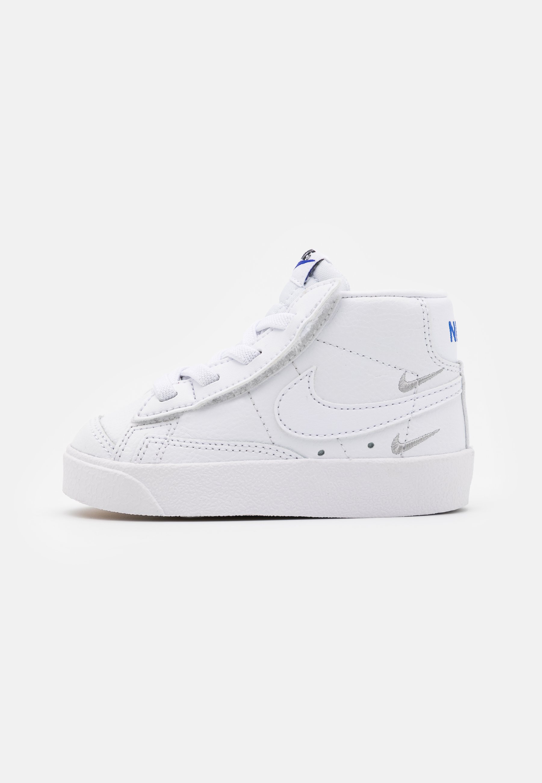 Nike Sportswear Blazer Mid 77 Se Baskets Montantes White Black Hyper Royal Blanc Zalando Fr Nike Sportswear Blazer Mid 77 Se Baskets Montantes White Black Hyper Royal Blanc Zalando Fr