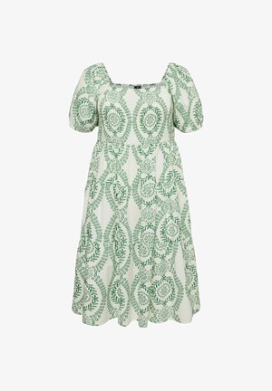 Vero Moda Curve, GESMOKTES KLEID VMCROKAYA MIDIKLEID - Nappali ruha - snow white