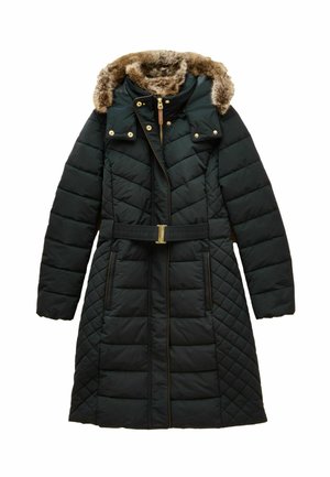 Langer schwarzer gesteppter Wintermantel mit tailliertem Gürtel, goldenen Knöpfen und Reißverschluss sowie braunem Kunstfellbesatz an der Kapuze.