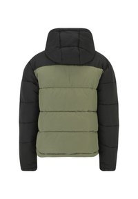 Puffjacka med en grön kropp och svarta axlar och huva. Horisontell quiltad textur, elastiska muddar och en avslappnad passform.