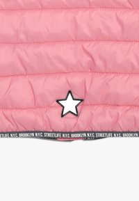 Staccato Allvädersjacka - lobster