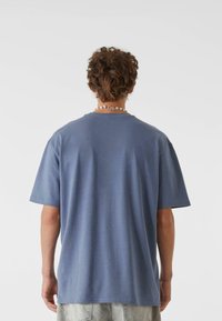 Lost Youth BLOSSOM FUSION - Apdrukāts T-krekls - violablue