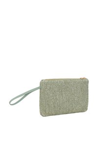 Vaaleanvihreä kudottu laukku, jossa on sileä pinta, kultainen vetoketju ja ranneke. Kompakti suorakulmainen muoto, joka sopii välttämättömyyksille.