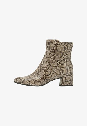Marco Tozzi Bottines - dune structure